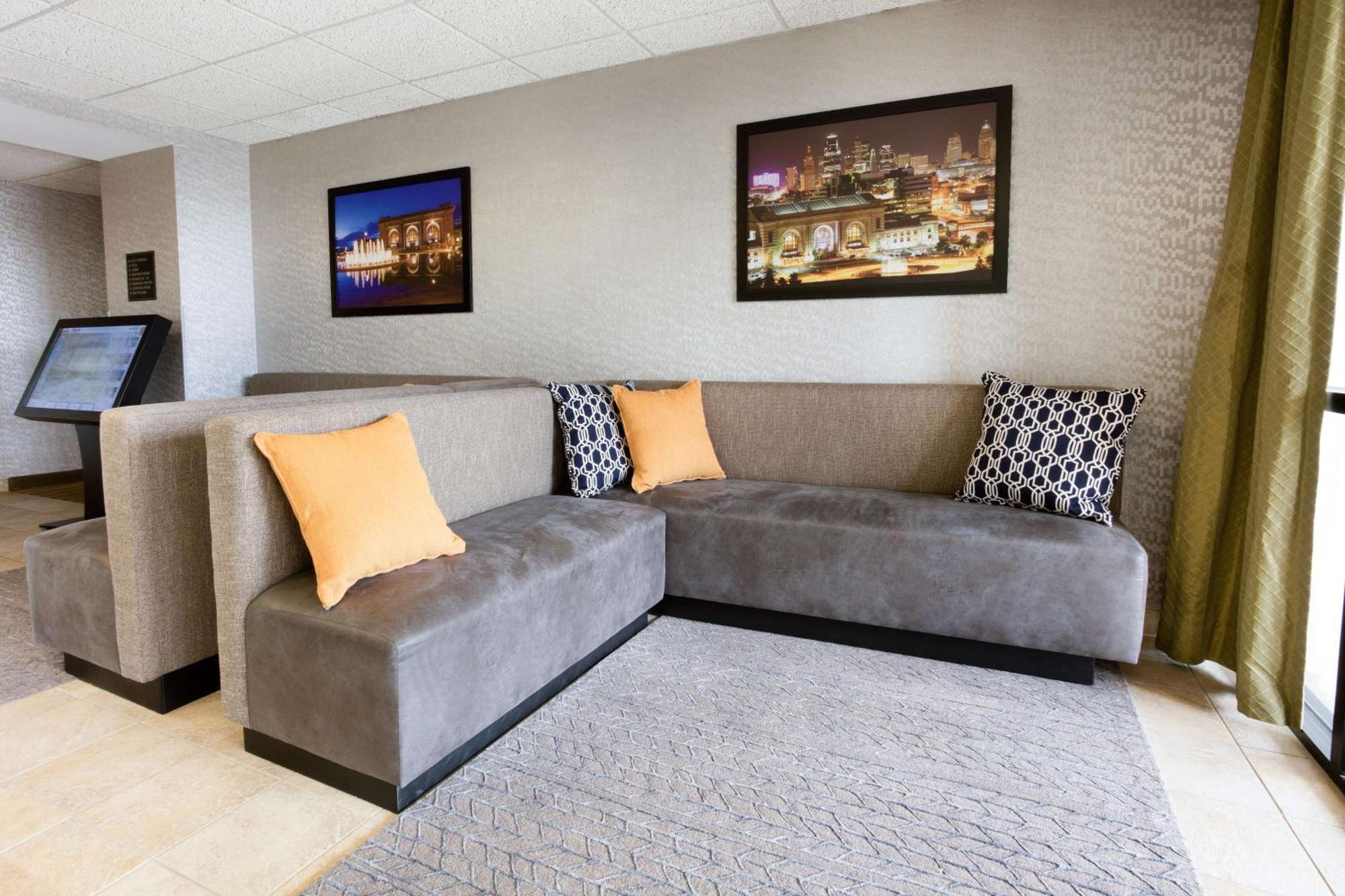 Drury Inn & Suites Kansas City Airport Exterior foto